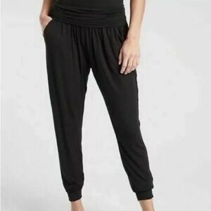 Athleta Studio Jogger in black size small